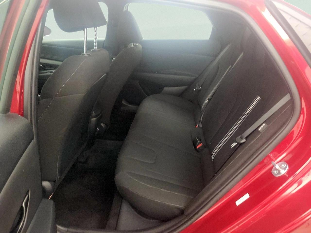 Hyundai Elantra SEL Convenience IVT 2025