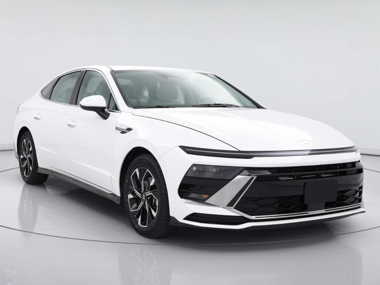 2025 Hyundai Sonata Hybrid SEL FWD