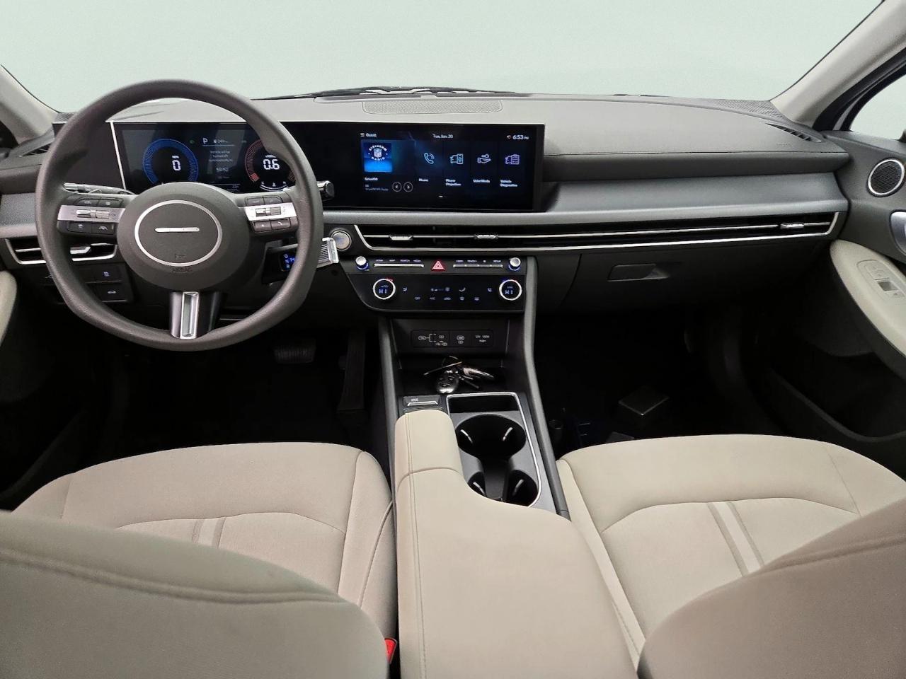 Hyundai Sonata Hybrid SEL FWD 2025