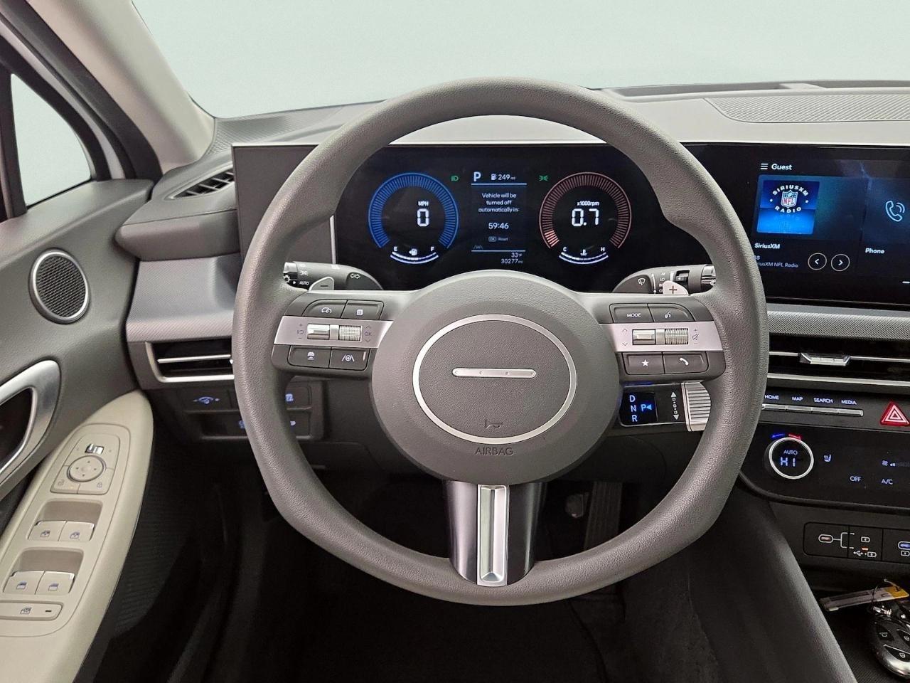 Hyundai Sonata Hybrid SEL FWD 2025