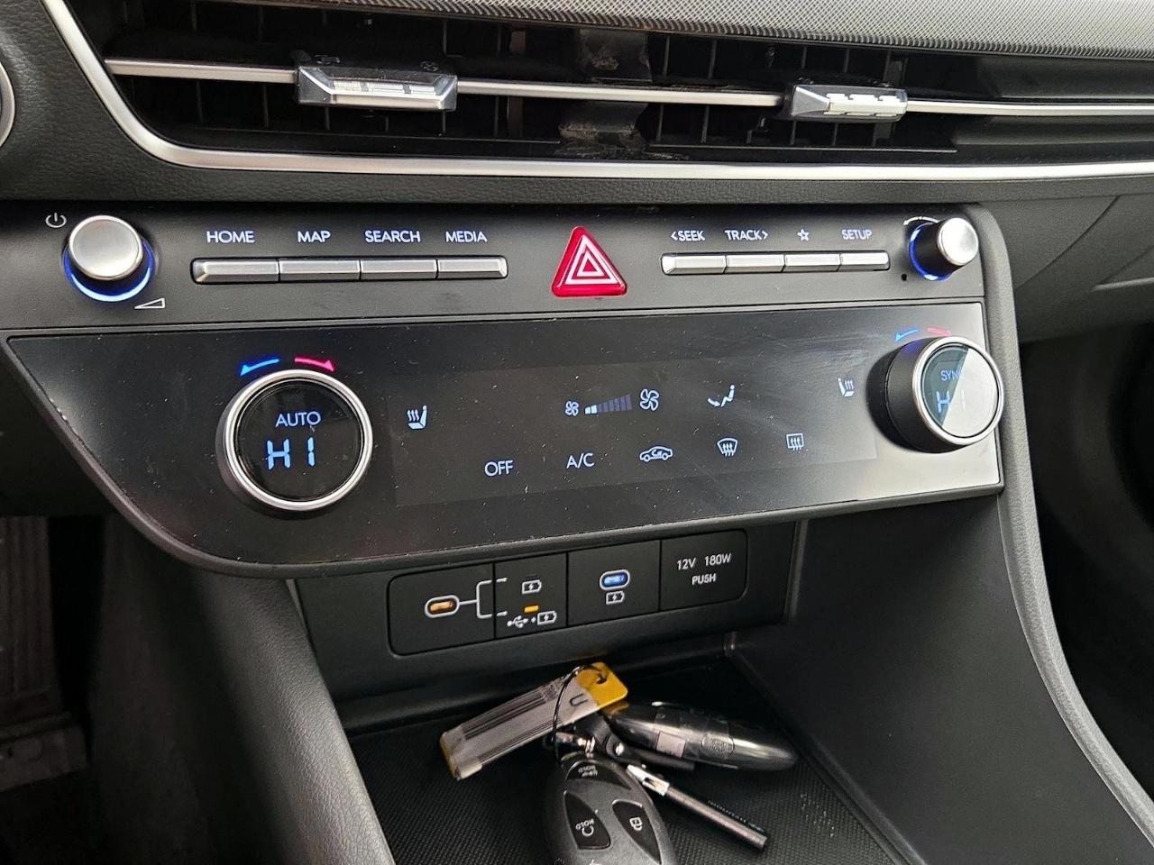 Hyundai Sonata Hybrid SEL FWD 2025