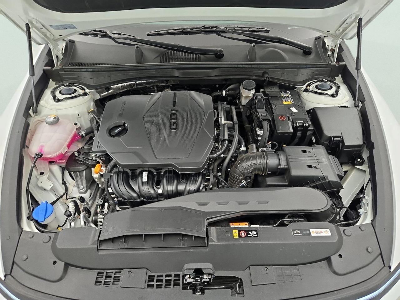 Hyundai Sonata Hybrid SEL FWD 2025