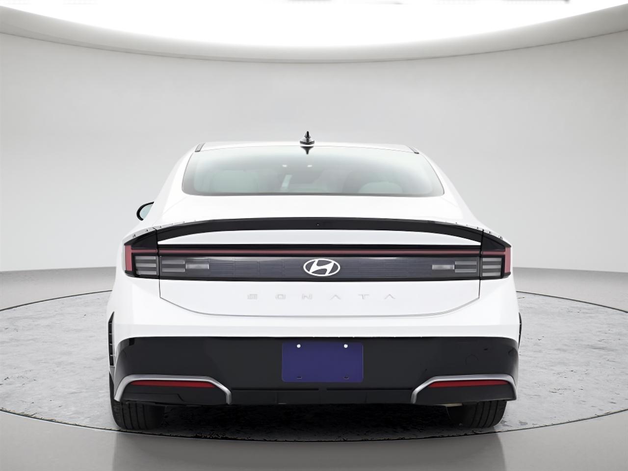 Hyundai Sonata Hybrid SEL FWD 2025