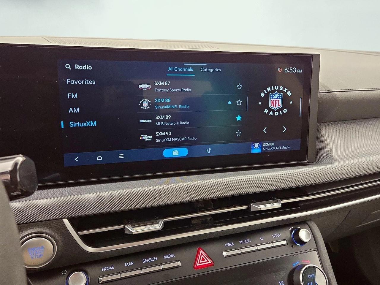 Hyundai Sonata Hybrid SEL FWD 2025