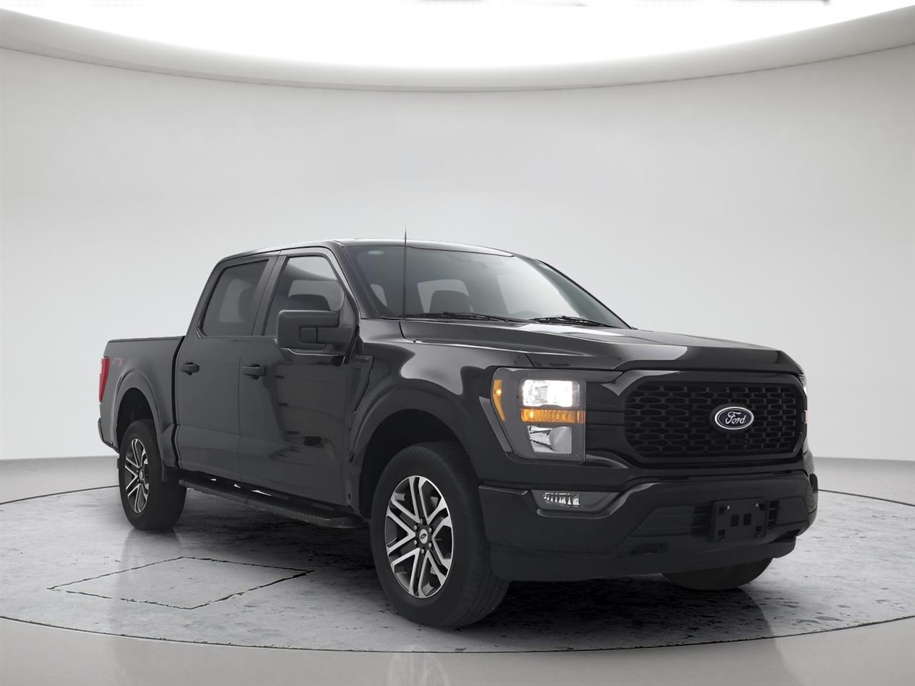 2023 Ford F-150 XL 4WD SuperCrew 5.5' Box