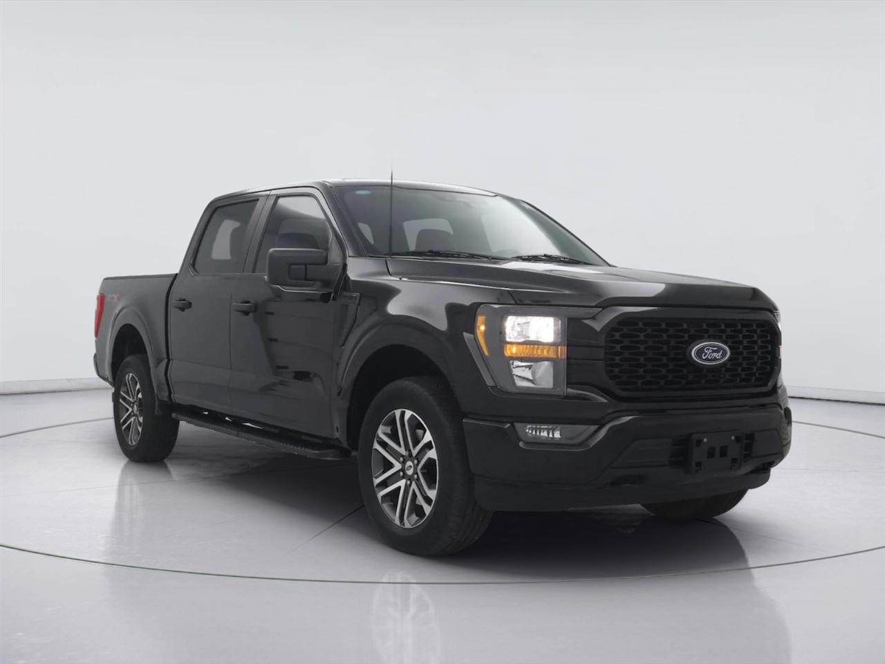 2023 Ford F-150 XL 4WD SuperCrew 5.5' Box