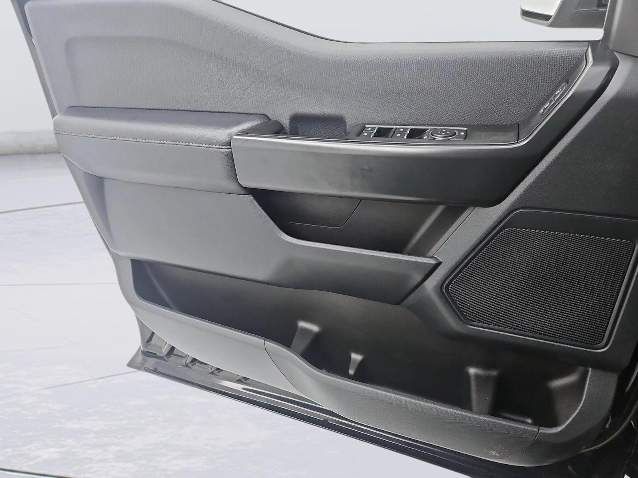 Ford F-150 King Ranch 4WD SuperCrew 5.5' Box 2023