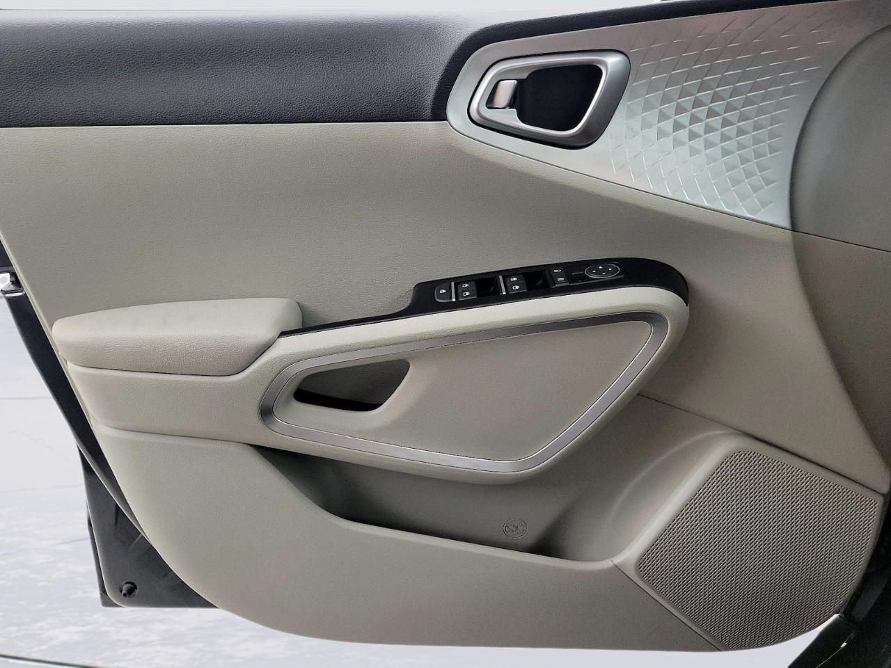 Kia Soul LX FWD 2025