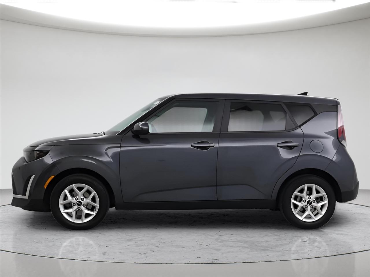 Kia Soul LX FWD 2025
