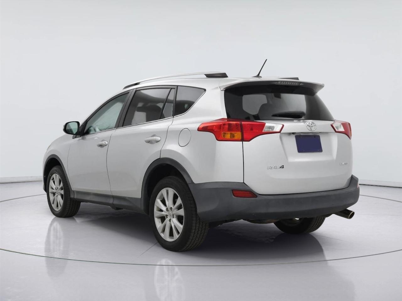 Toyota RAV4 Limited FWD (Natl) 2017