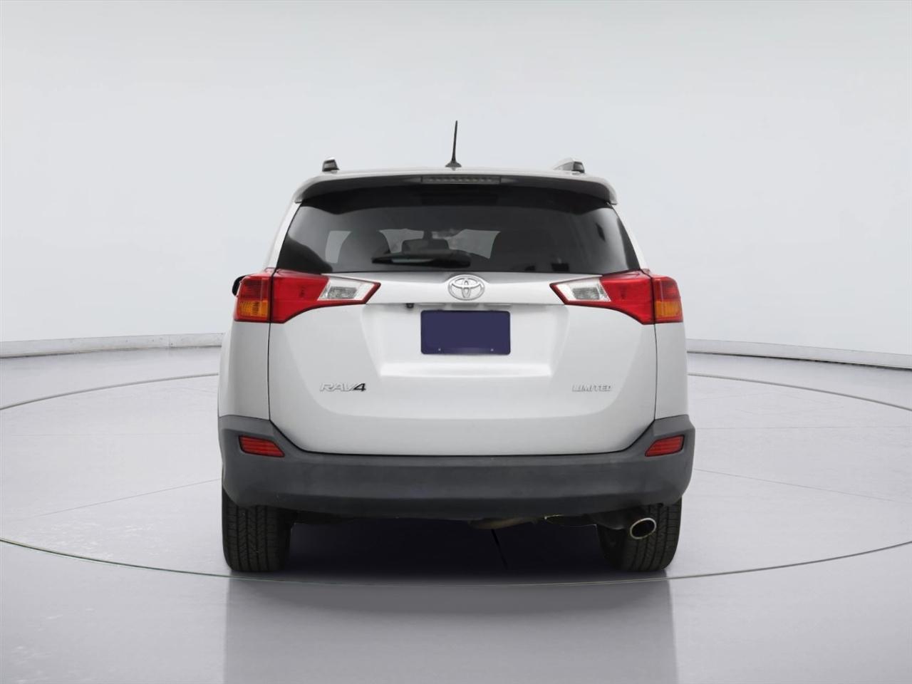 Toyota RAV4 Limited FWD (Natl) 2017