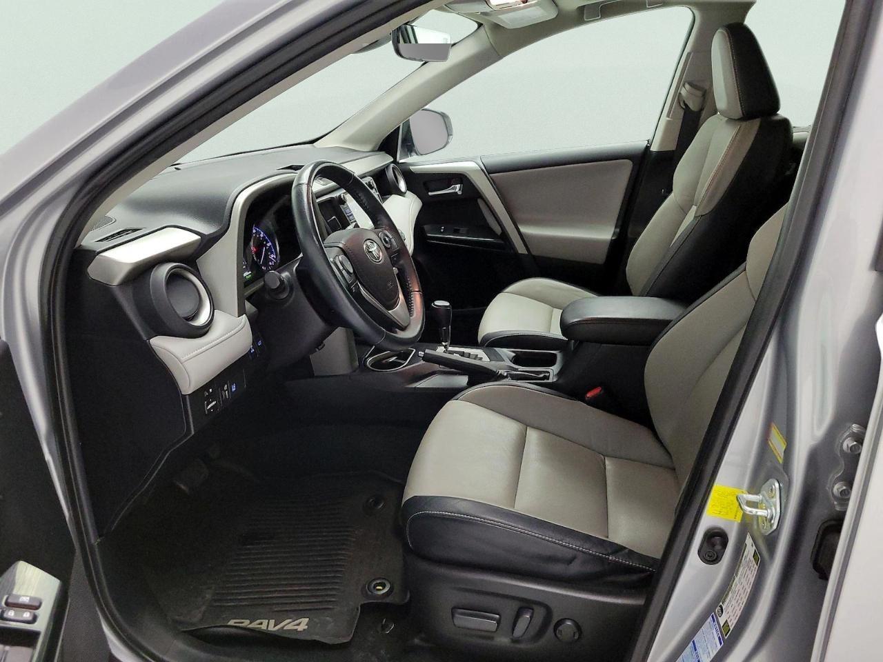 Toyota RAV4 Limited FWD (Natl) 2017