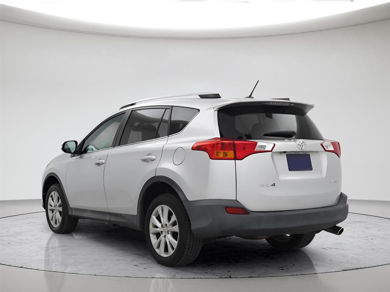 Toyota RAV4 Limited FWD (Natl) 2017