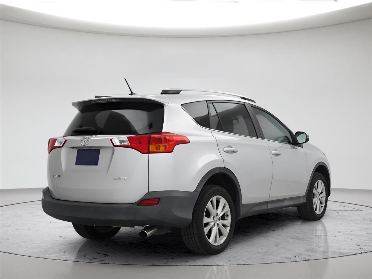 Toyota RAV4 Limited FWD (Natl) 2017