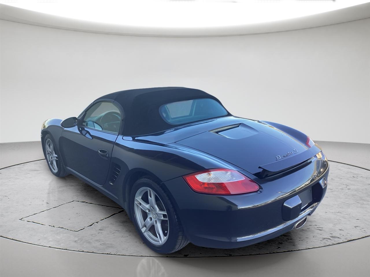 Porsche Boxster 2dr Roadster 2005