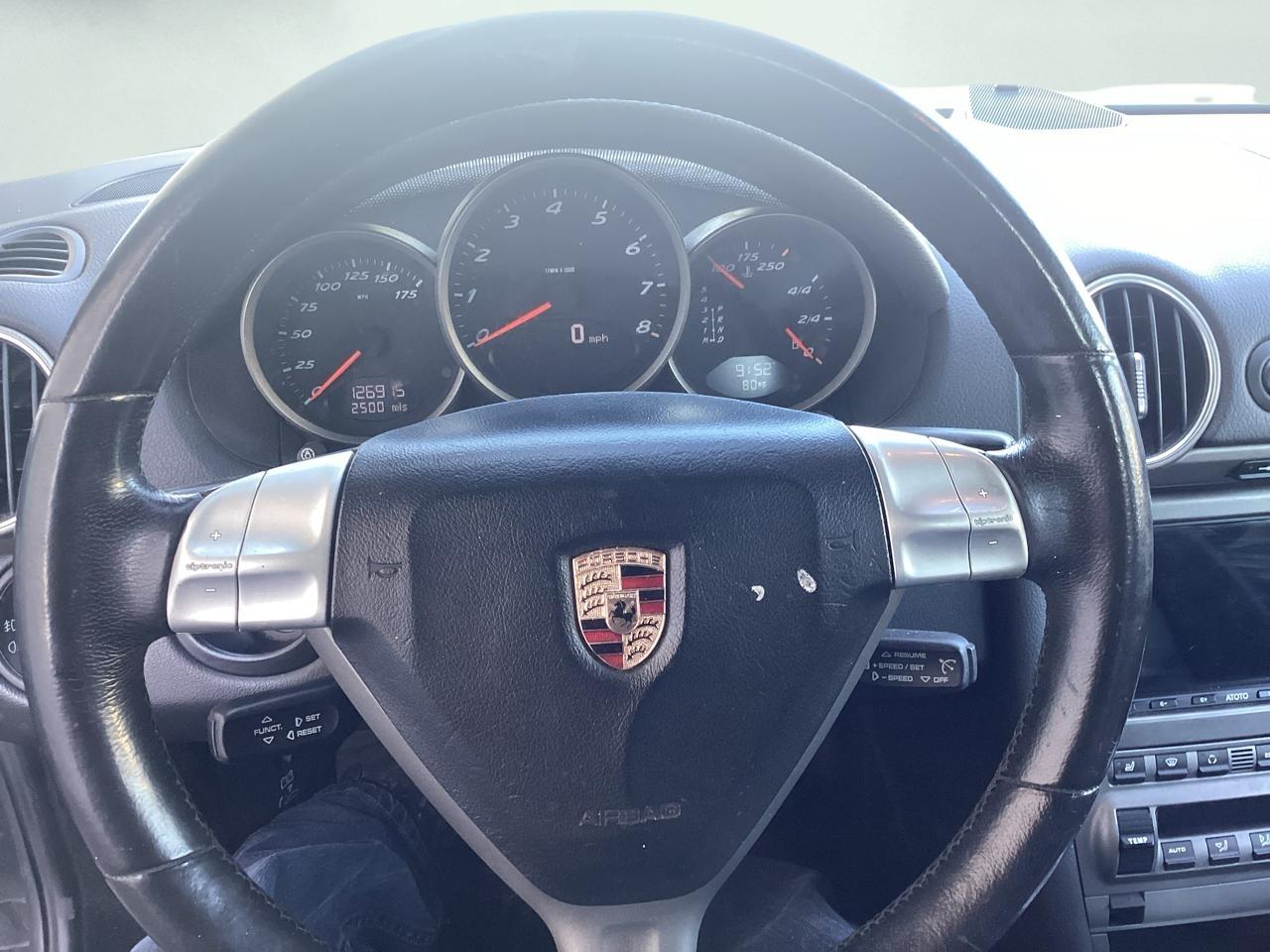 Porsche Boxster 2dr Roadster 2005