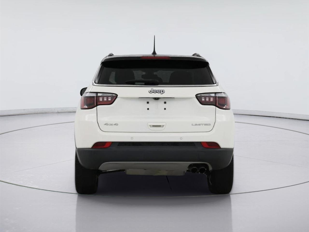 Jeep Compass Latitude FWD *Ltd Avail* 2017