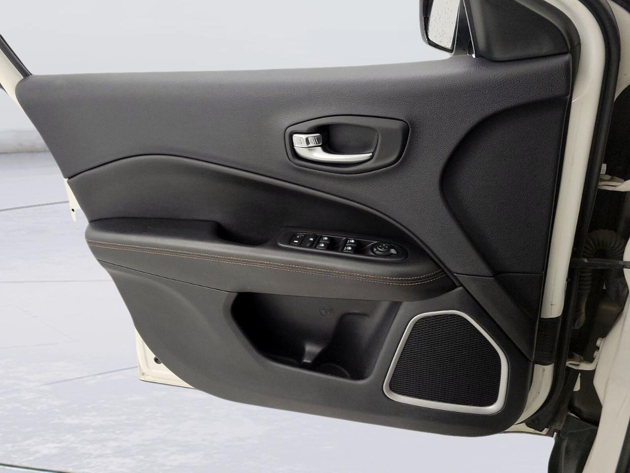 Jeep Compass Latitude FWD *Ltd Avail* 2017