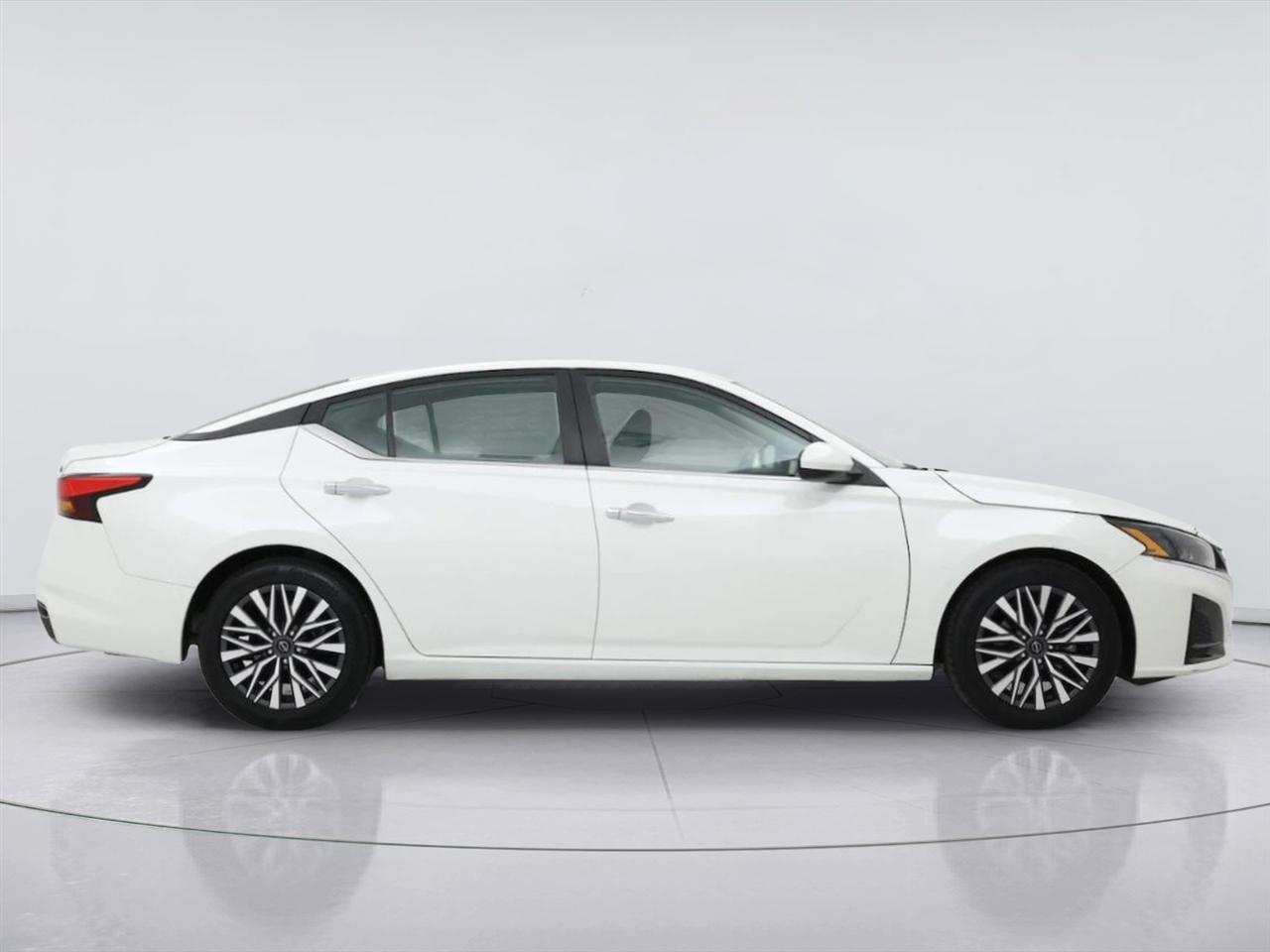 Nissan Altima SV FWD 2025