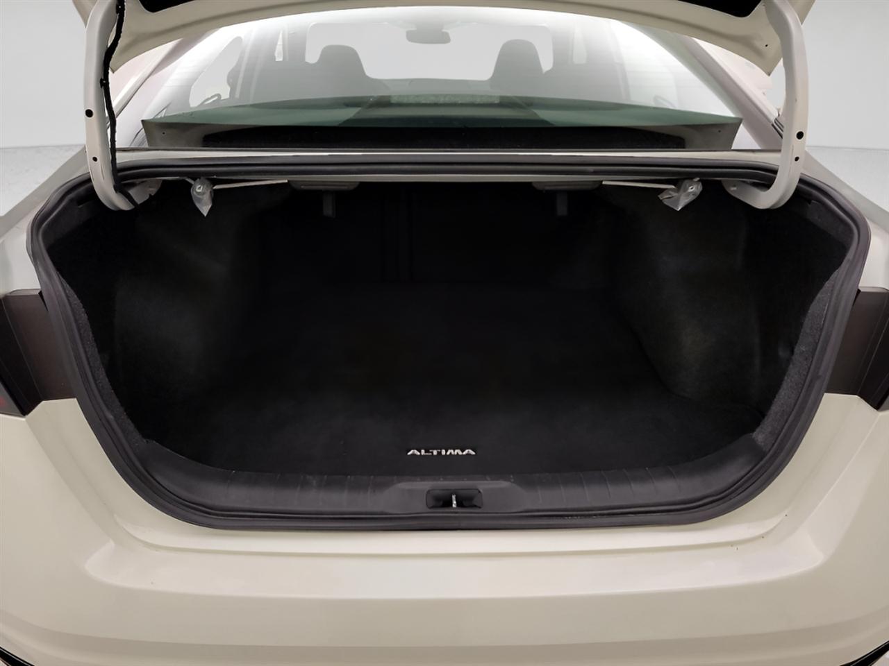 Nissan Altima SV FWD 2025