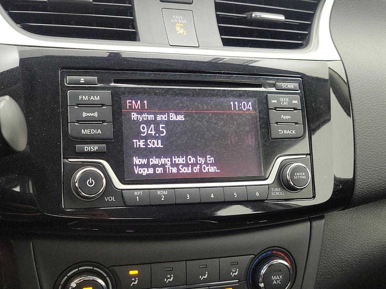 Nissan Sentra 4dr Sdn I4 CVT SV 2016