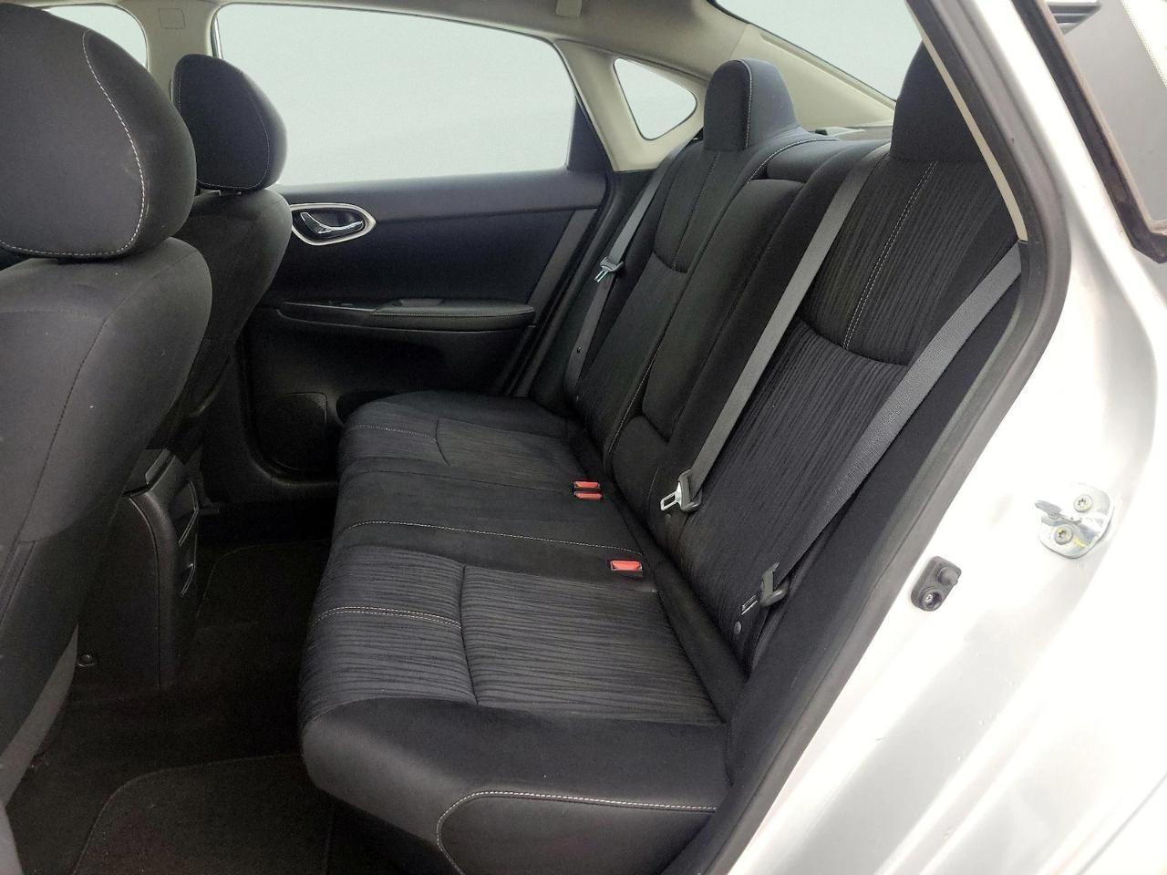 Nissan Sentra 4dr Sdn I4 CVT SV 2016