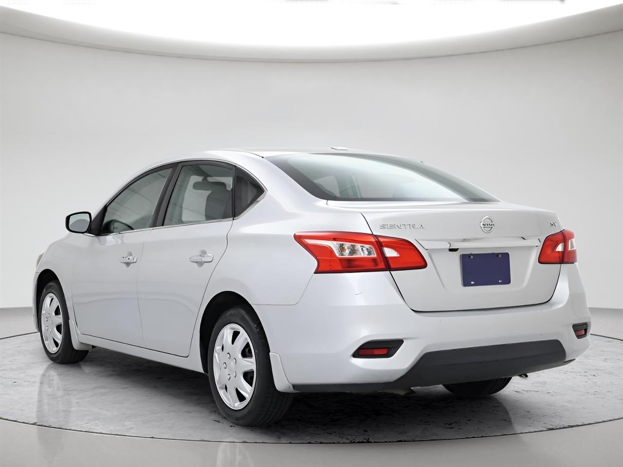 Nissan Sentra 4dr Sdn I4 CVT SV 2016