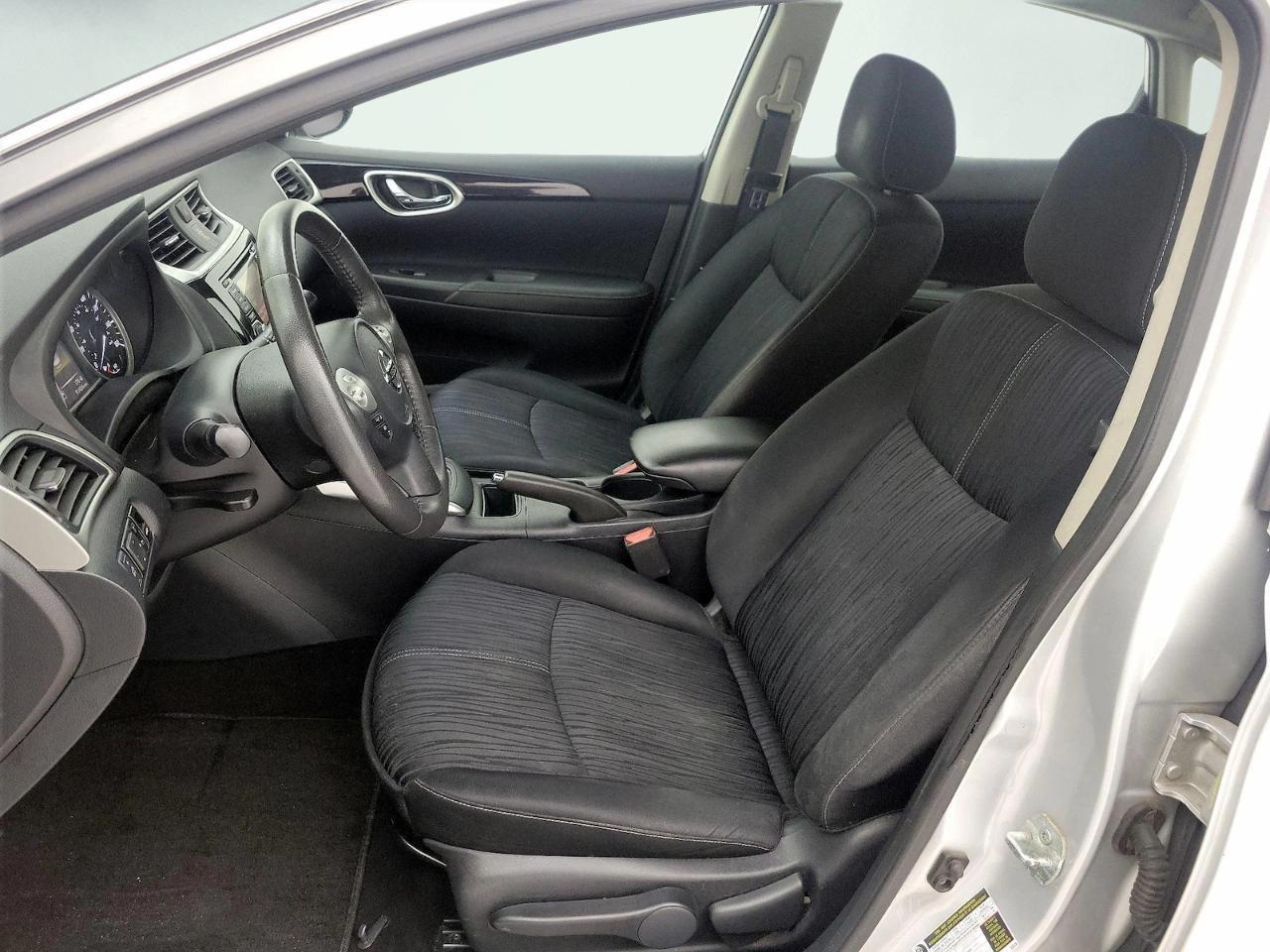 Nissan Sentra 4dr Sdn I4 CVT SV 2016