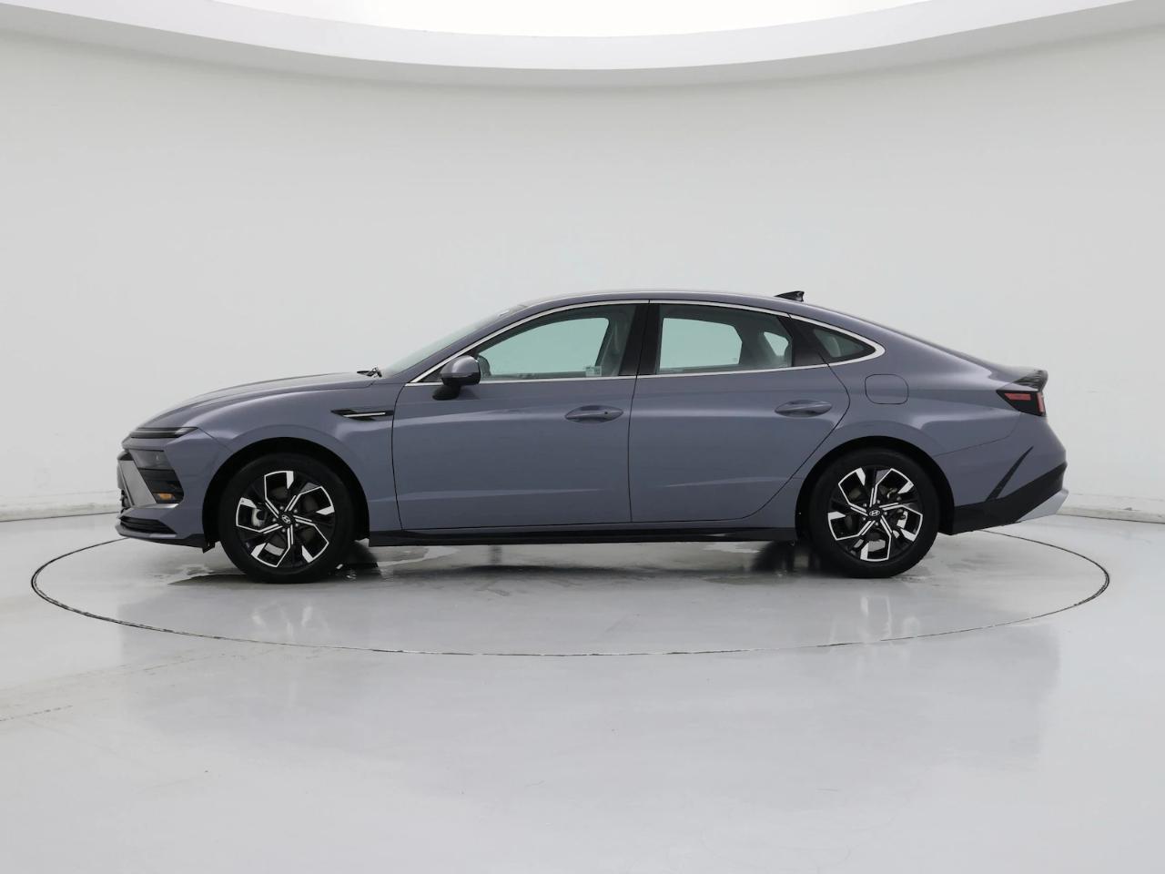 Hyundai Sonata Hybrid SEL FWD 2025