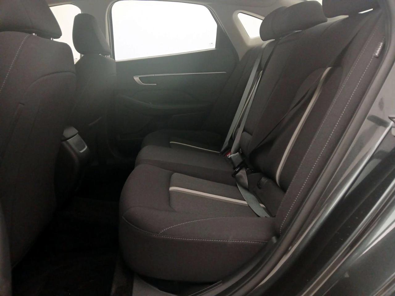 Hyundai Sonata Hybrid SEL FWD 2025