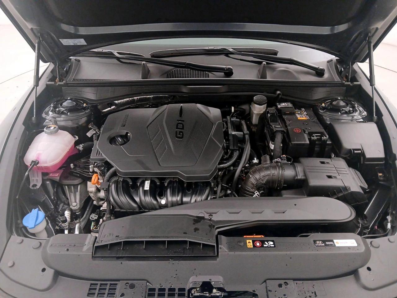 Hyundai Sonata Hybrid SEL FWD 2025