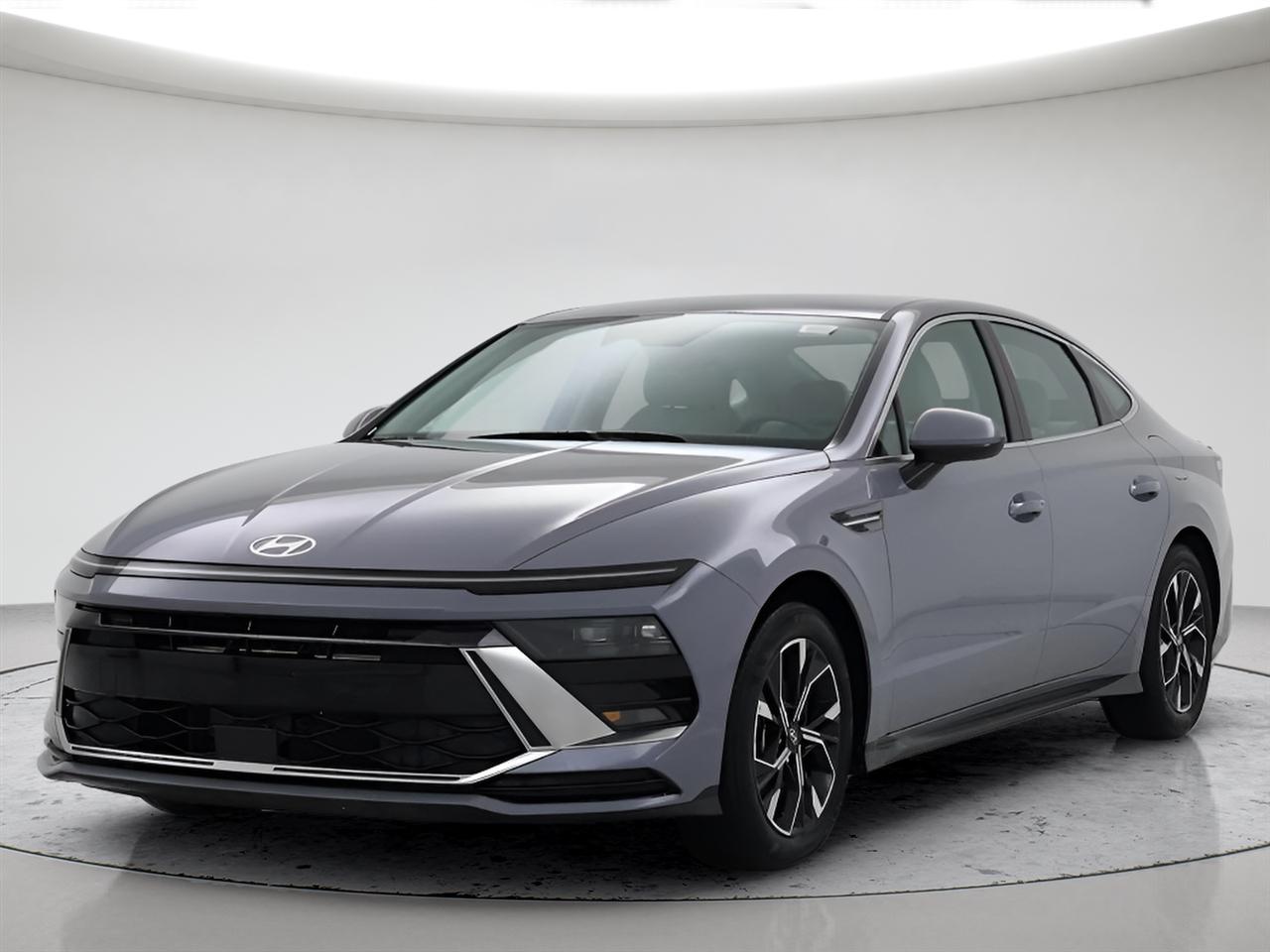 Hyundai Sonata Hybrid SEL FWD 2025