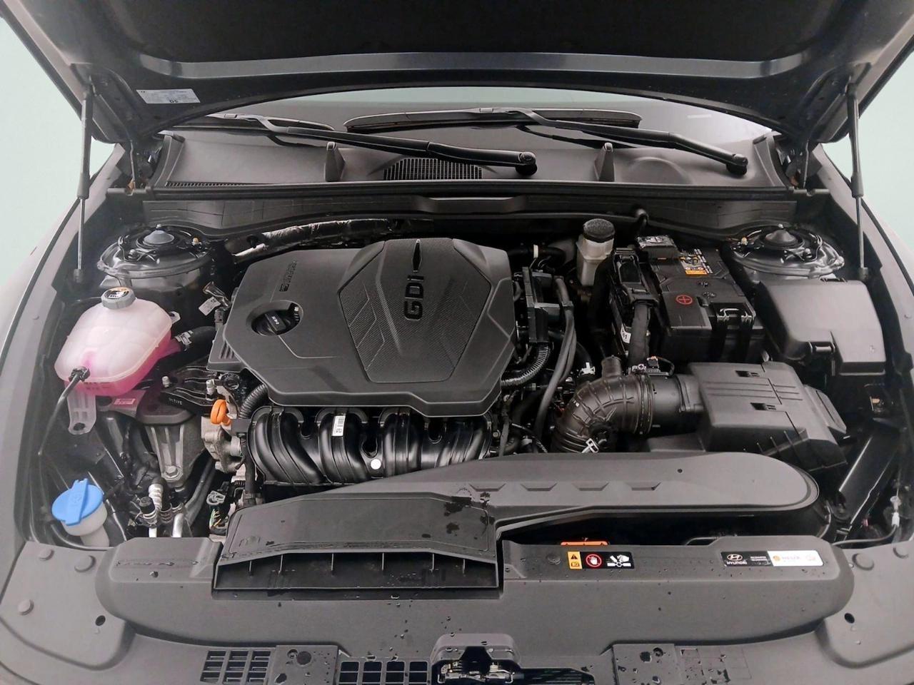 Hyundai Sonata Hybrid SEL FWD 2025