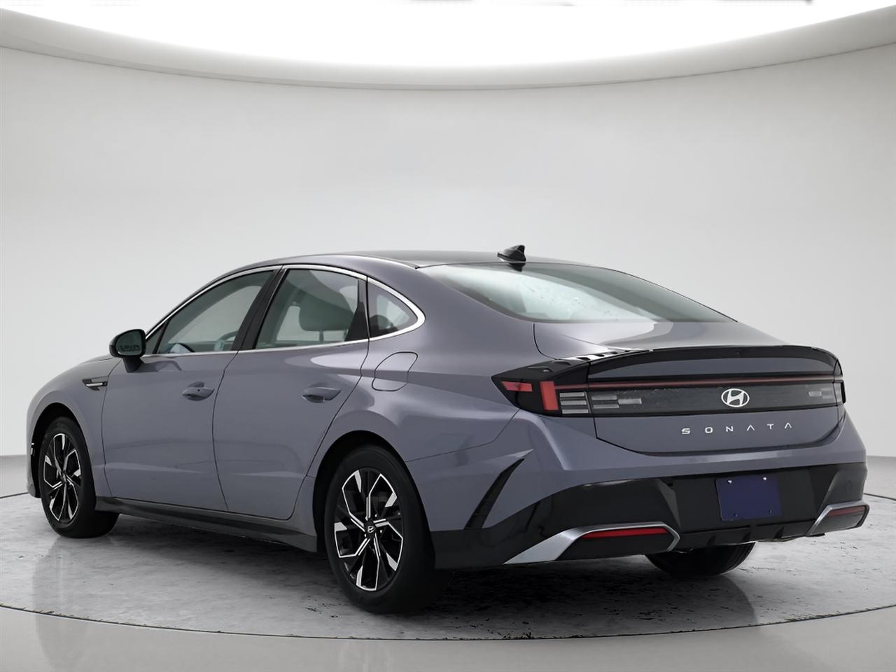Hyundai Sonata Hybrid SEL FWD 2025