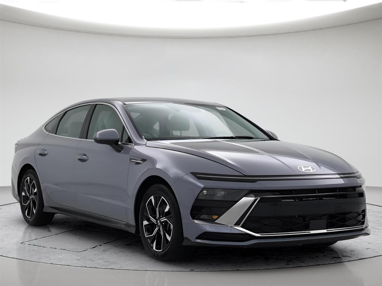 Hyundai Sonata Hybrid SEL FWD 2025