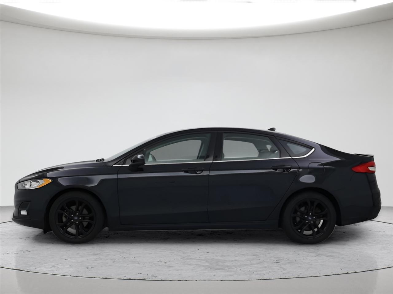 Ford Fusion SE FWD 2020