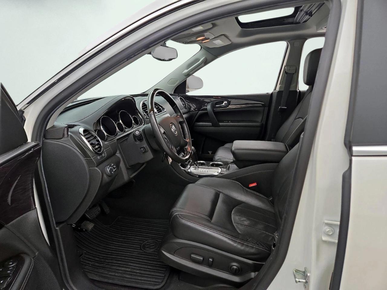 Buick Enclave FWD 4dr Leather 2014