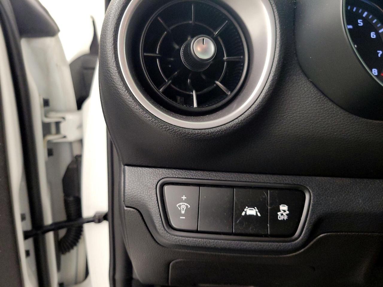 Kia Forte LXS IVT 2020