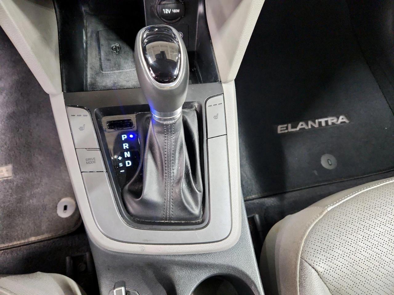Hyundai Elantra SEL IVT 2020