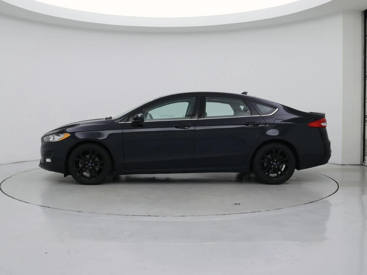 Ford Fusion SE FWD 2020