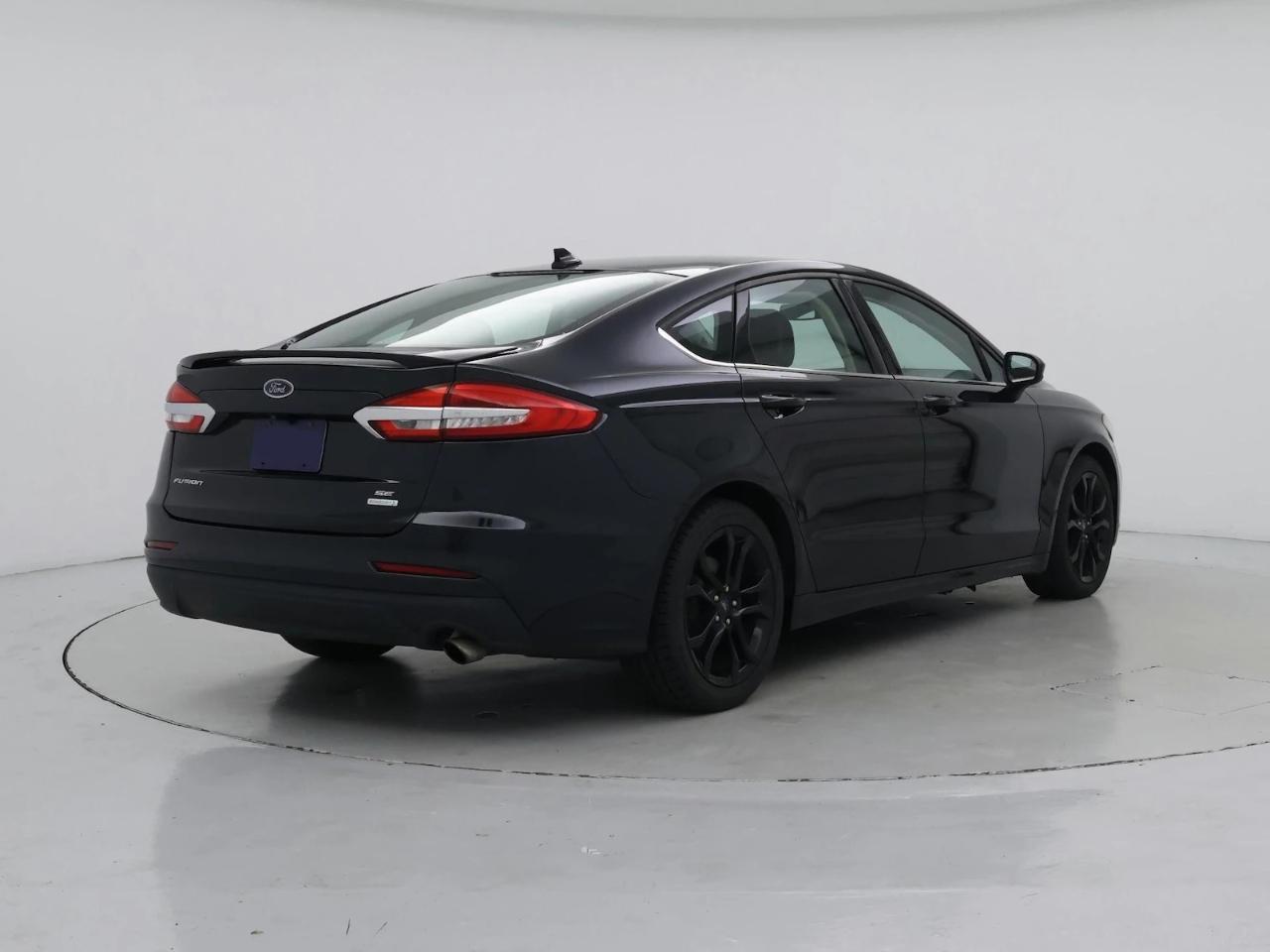Ford Fusion SE FWD 2020