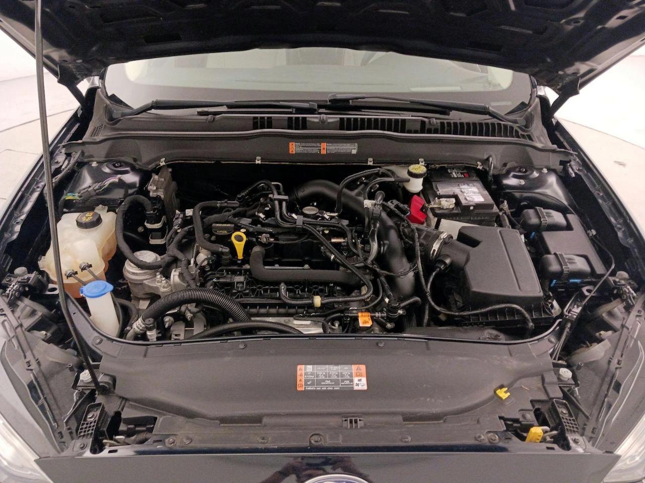 Ford Fusion SE FWD 2020