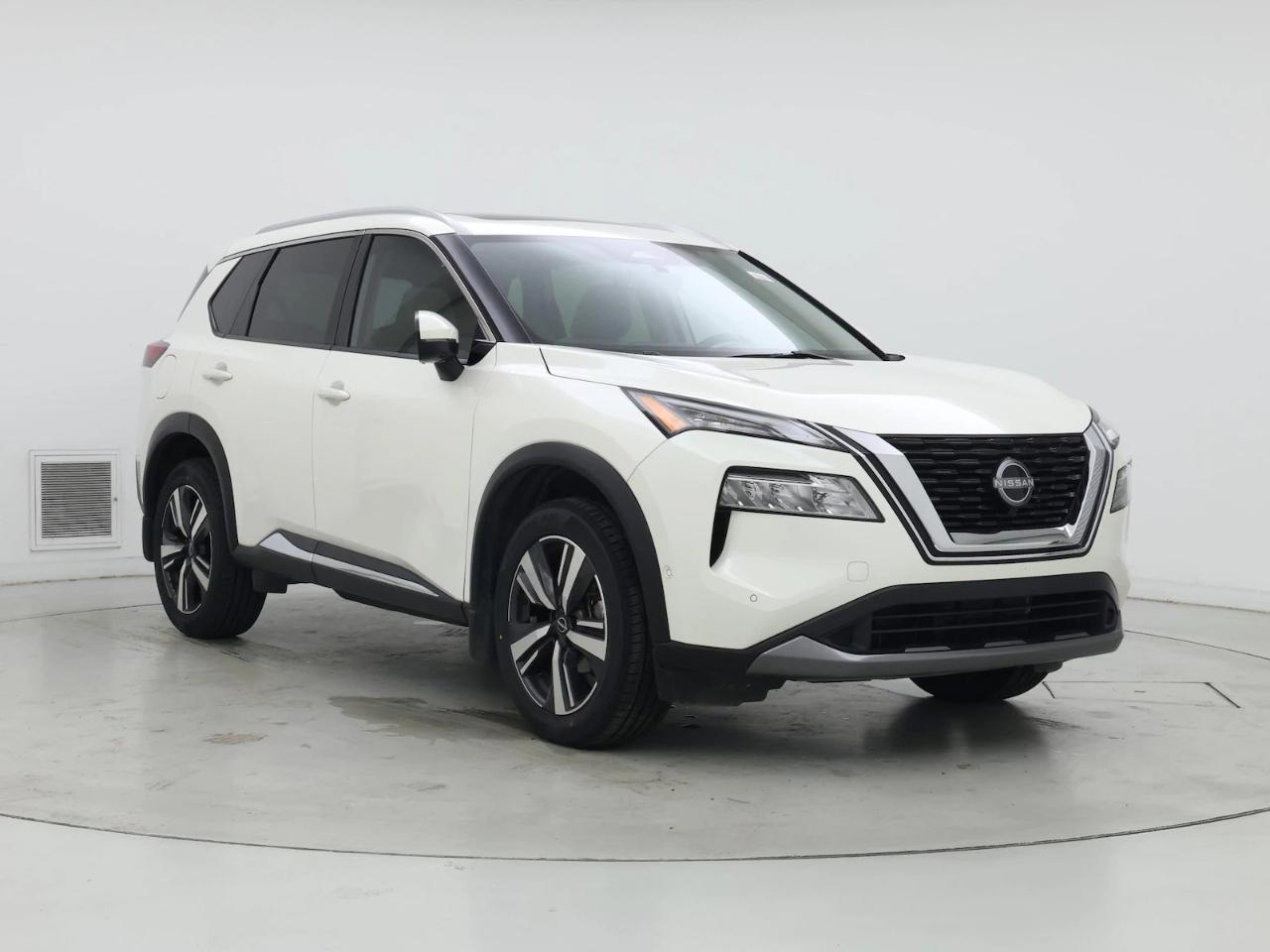 2023 Nissan Rogue SV AWD's photo