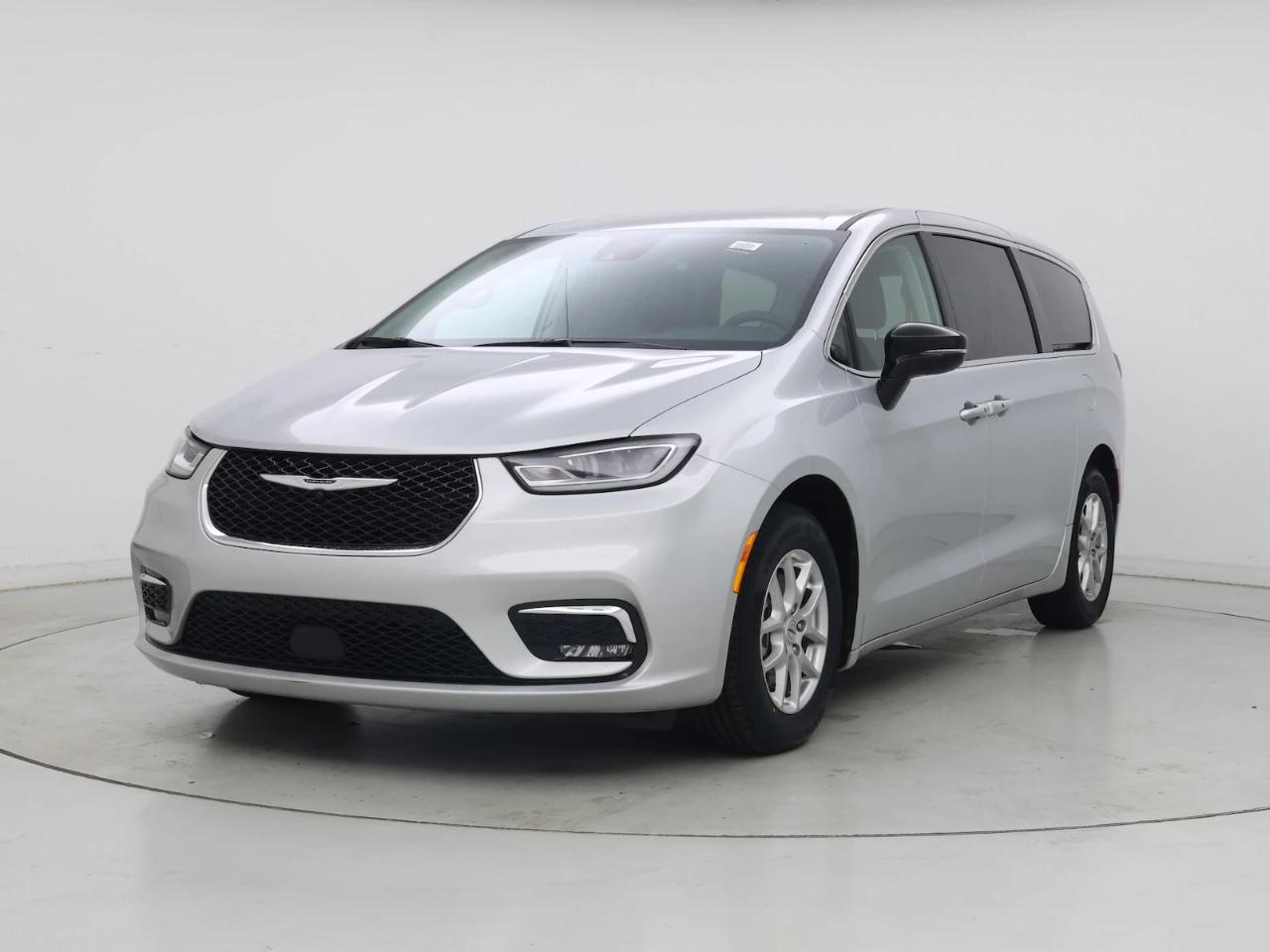 Chrysler Pacifica Touring L FWD 2024