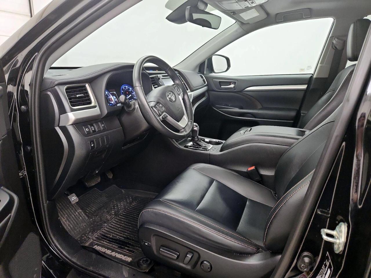 Toyota Highlander XLE V6 AWD (Natl) 2018