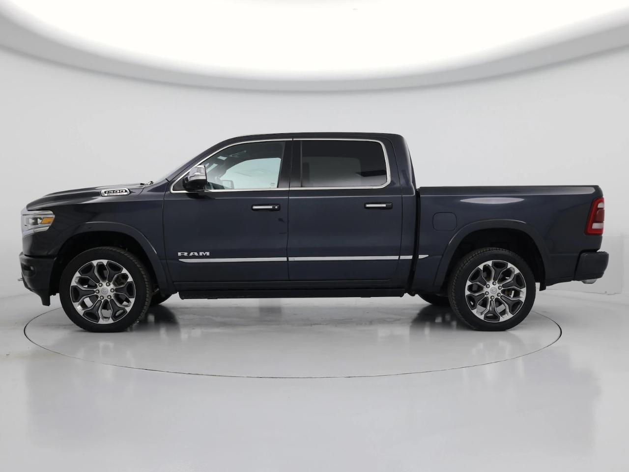 RAM 1500 Big Horn 4x2 Crew Cab 5'7" Box 2021