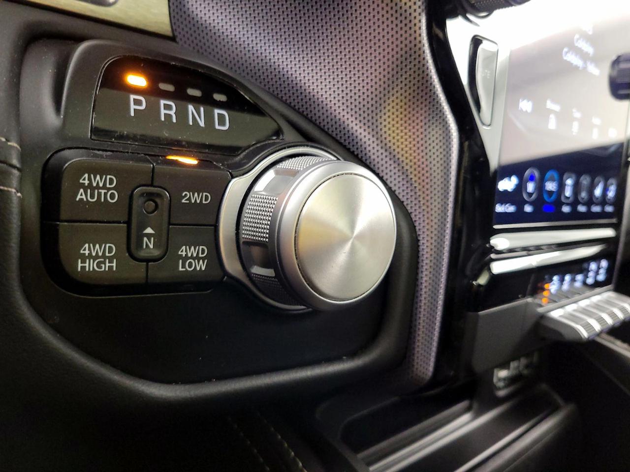 RAM 1500 Big Horn 4x2 Crew Cab 5'7" Box 2021