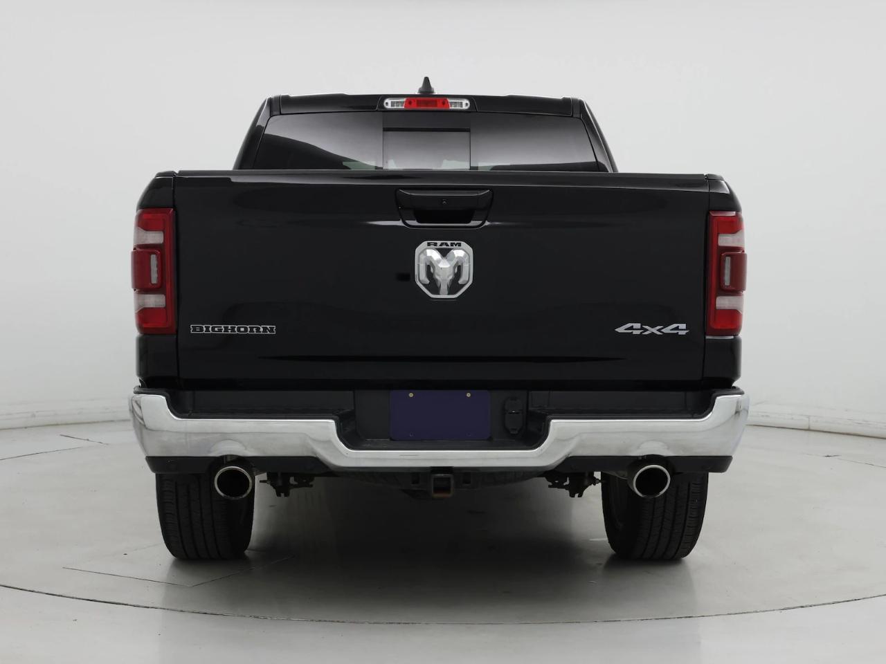 RAM 1500 Big Horn 4x4 Crew Cab 5'7" Box 2022