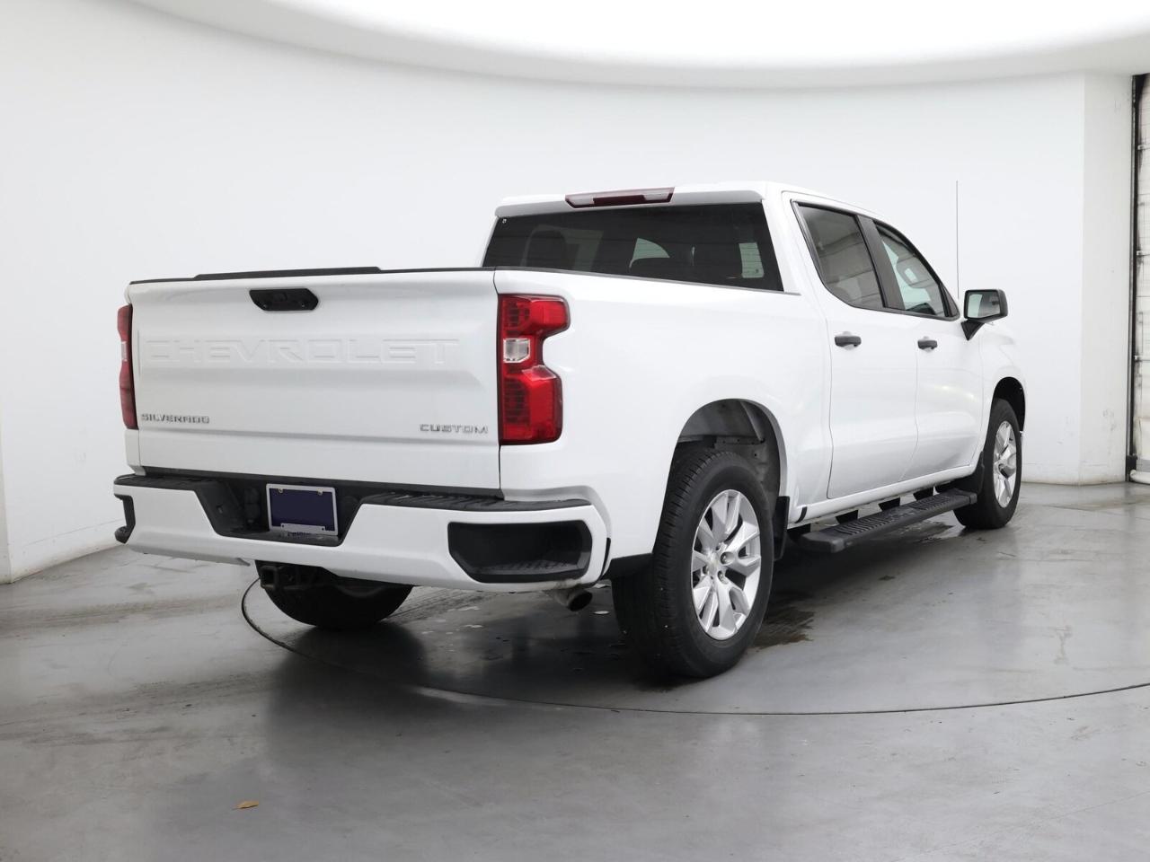 Chevrolet Silverado 1500 4WD Crew Cab 157" Custom 2023