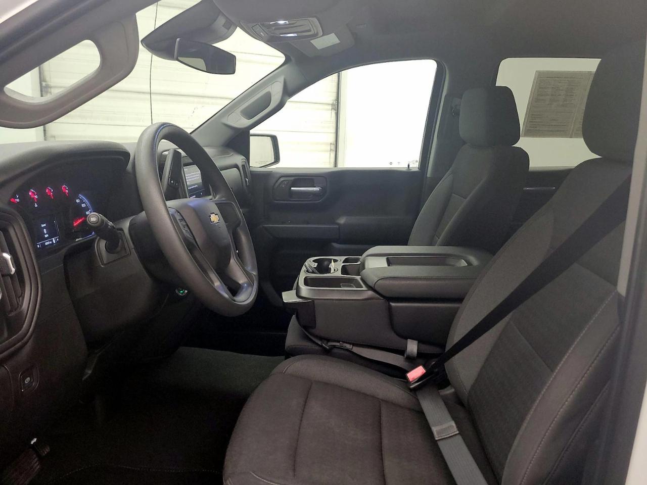 Chevrolet Silverado 1500 4WD Crew Cab 157" Custom 2023